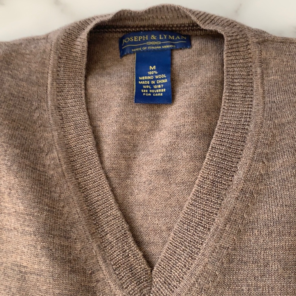 Men’s lightweight Merino Wool sweater